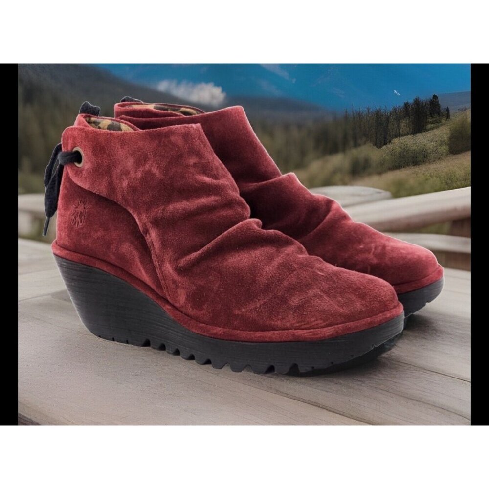 Fly London Womens Red Suede Wedge Ankle Boots‎ Size 35 5 With Lace Detail